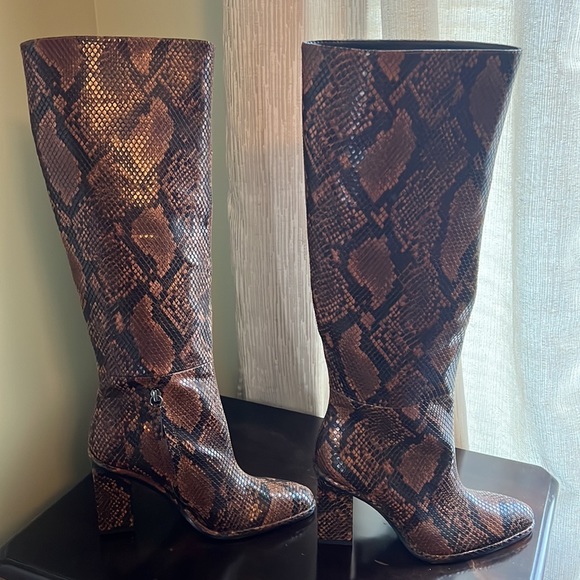 Zara heeled boots with sake print size 37 (6.5) - Picture 9 of 11